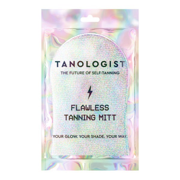 Tanologist Flawless Tanning Mitt in Packet Render3000x3000px