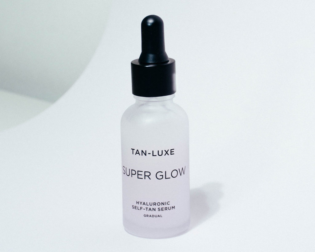 Tan-Luxe Super Glow: Hyaluronic Self-Tan Serum